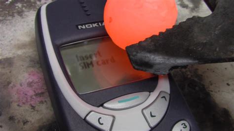 N­o­k­i­a­ ­3­3­1­0­­u­n­ ­Ü­z­e­r­i­n­e­ ­K­ı­z­g­ı­n­ ­D­e­m­i­r­ ­T­o­p­ ­K­o­y­u­l­u­r­s­a­